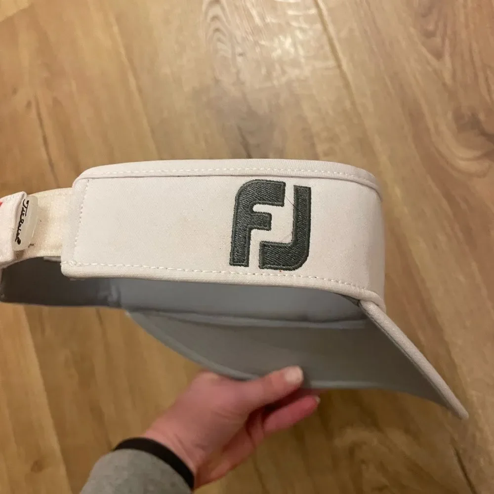 Titleist Pro V1 Footjoy FJ Visor Hat White Embroidered Spell Out Logo Golf Sun